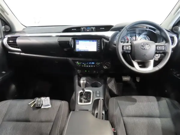 Toyota Hilux 2.4 Z Diesel Turbo 4WD — photo 7