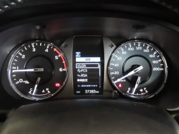 Toyota Hilux 2.4 Z Diesel Turbo 4WD — photo 9