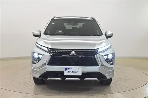 2021 Mitsubishi Eclipse Cross — photo 2