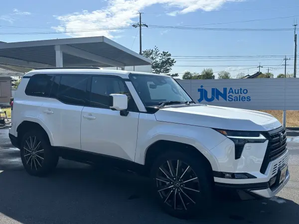 2025 Lexus Gx — photo 3