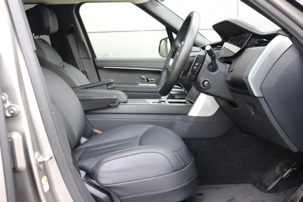Land Rover Range Rover Autobiography 3.0L D350 Standard Wheelbase Diesel Turbo 4WD — photo 8
