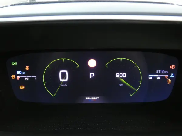Peugeot 208 GT — photo 7