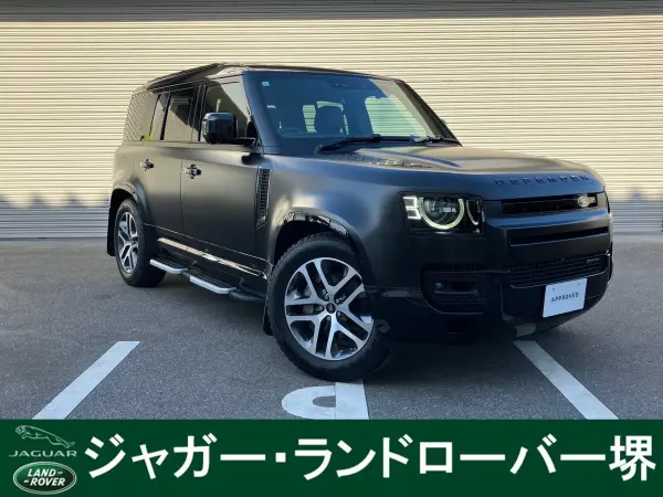 Land Rover Defender 110 X-Dynamic SE Isner Edition 3.0L D300 Diesel Turbo 4WD Genuine Mat Wrapping Air Suspension (Santorini Black Metallic) — thumbnail 1