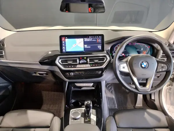 BMW X3 xDrive20d Diesel Turbo 4WD Late Model Black Leather Seat Seat Heater Power Seat Power Tailgate Surround View Camera Obstacle Sensor Adaptive Cruise Control Head-Up Display LED Headlight Comfort Access Mirror ETC (Alpine White) — photo 7