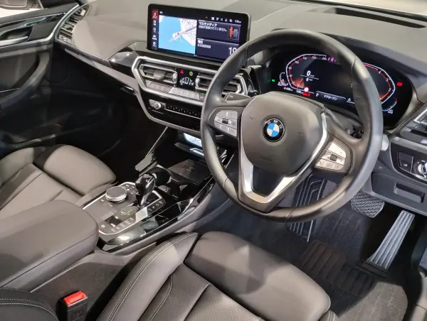 BMW X3 xDrive20d Diesel Turbo 4WD Late Model Black Leather Seat Seat Heater Power Seat Power Tailgate Surround View Camera Obstacle Sensor Adaptive Cruise Control Head-Up Display LED Headlight Comfort Access Mirror ETC (Alpine White) — photo 8