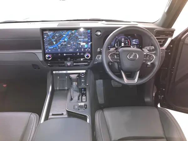 Lexus GX550 Version L 4WD Digital Key/Digital Inner Mirror/Front & Rear Dashcam (Graphite Black Glass Flake) — photo 8