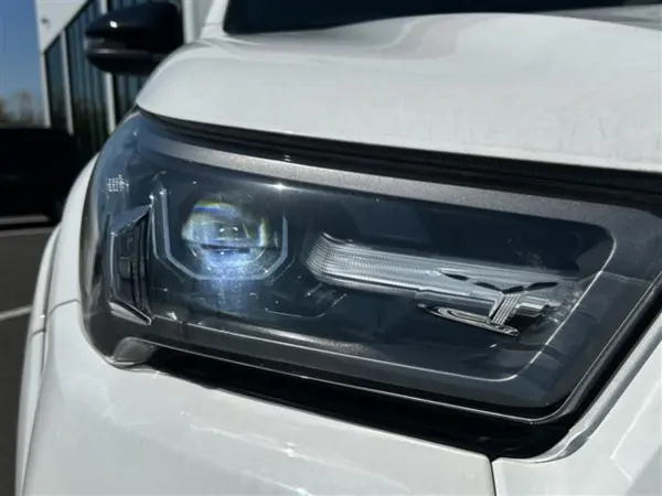 2023 Toyota Hilux — photo 9 | Tuminion Kenya