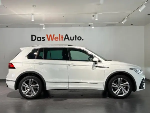 2024 Volkswagen Tiguan — photo 2