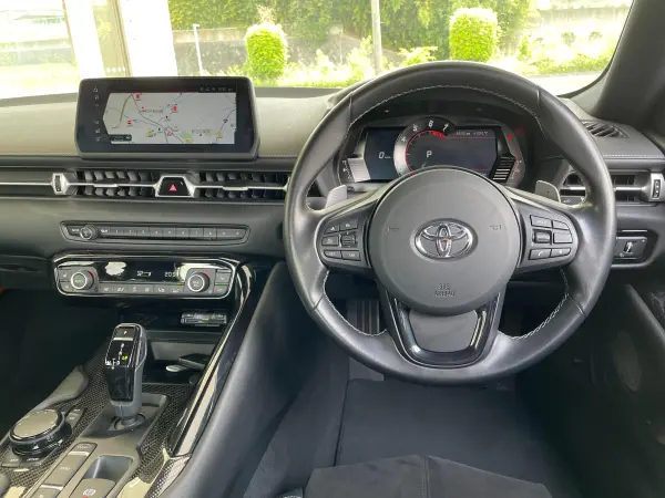 Toyota Supra 2.0 SZ-R DB22 2019 JBL Head-Up Display Navigation Backup Camera Safety System Collision Mitigation Adaptive Cruise Control Lane Keep Blind Spot Half Leather Seat Heater LED Light R3.R4.R6 Record Book Spare Key (Pearl White) — photo 7