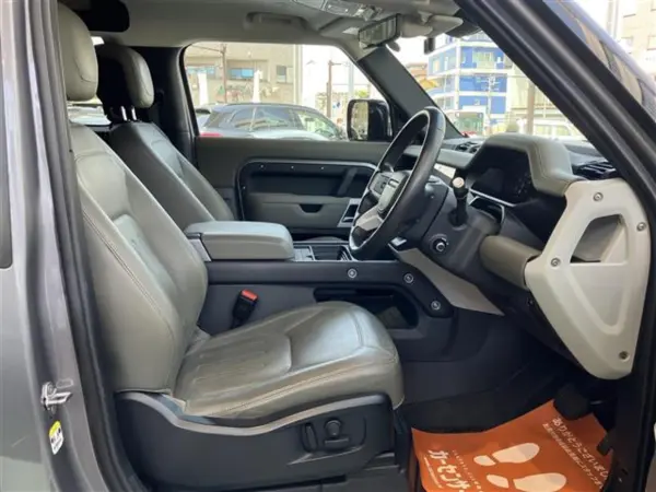 2021 Landrover Defender — photo 7 | Tuminion Kenya