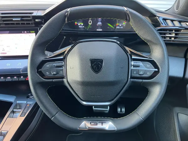 Peugeot 308 GT BlueHDi Diesel Turbo — photo 8