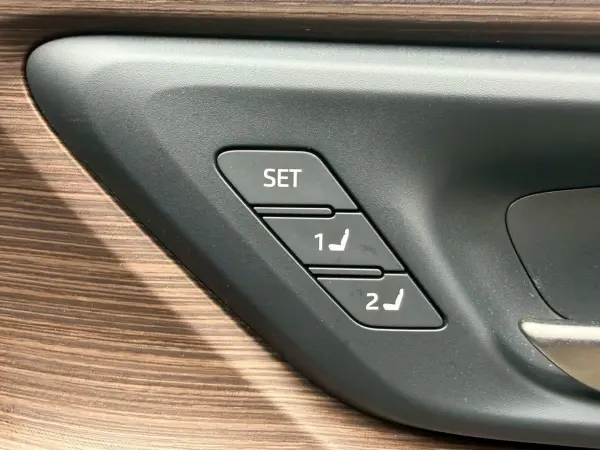 2024 Toyota Crown — photo 9 | Tuminion Kenya