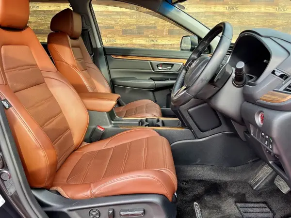 Honda CR-V 2.0 Hybrid EX Masterpiece 4WD — photo 9