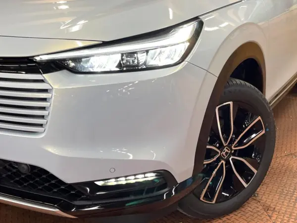 Honda Vezel 1.5 e:HEV Z — photo 9
