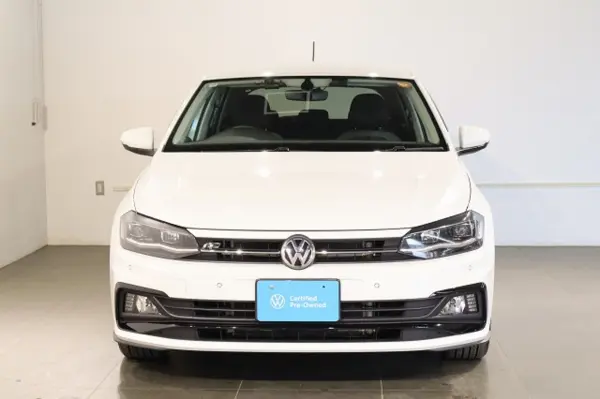 2020 Volkswagen Polo — photo 2