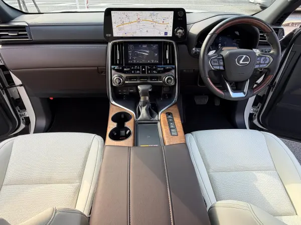 Lexus LX600 4WD Facelift Model Modellista Aero Mark Levinson Rear Entertainment Cool Box 22-inch Alloy Head-Up Display Sunroof Non-Smoker (White Pearl) — photo 7