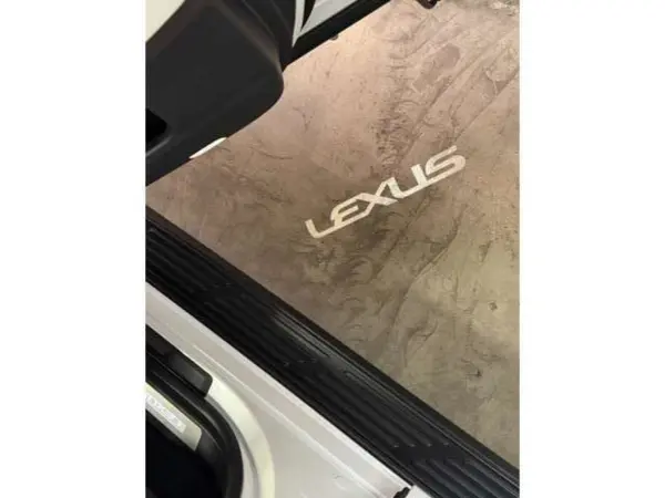 Lexus LX600 4WD Facelift Model Modellista Aero Mark Levinson Rear Entertainment Cool Box 22-inch Alloy Head-Up Display Sunroof Non-Smoker (White Pearl) — photo 9