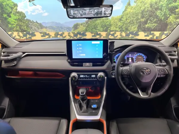 2025 Toyota  Rav4 — photo 2
