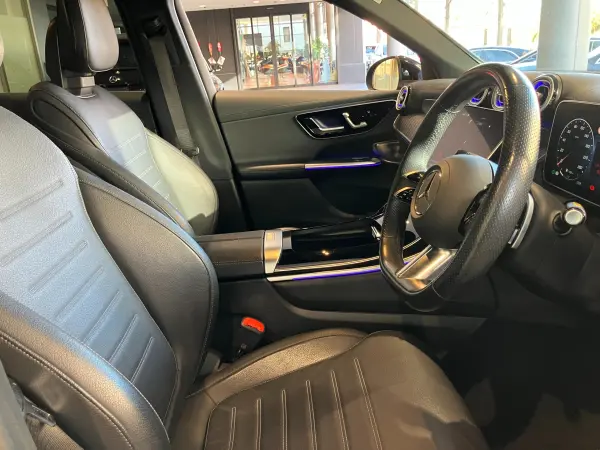Mercedes-Benz GLC220 d 4Matic (ISG Model) AMG Line Package Diesel Turbo 4WD Full Options/AMG Leather Exclusive P/Panoramic Sliding Roof/Driver's PKG/Rear Axle Steering/Air Suspension/Head-Up Display/360° Camera/Ambient Light/Mercedes Me (Obsidian Black) — photo 9