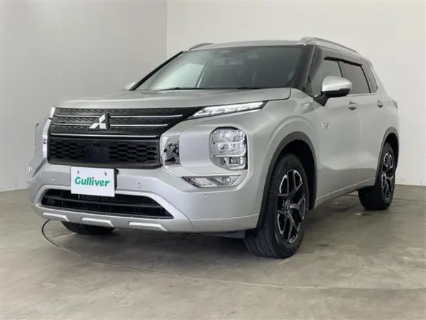 2022 Mitsubishi Outlander — photo 7 | Tuminion Kenya