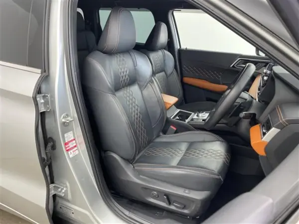 2022 Mitsubishi Outlander — photo 9 | Tuminion Kenya