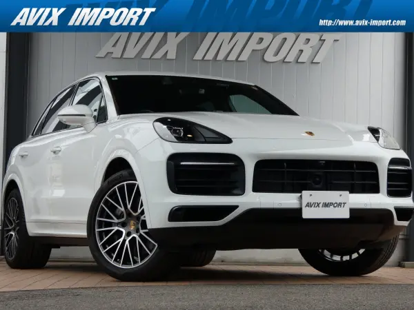 Porsche Cayenne S Tiptronic S 4WD Black Leather Sport Chrono Package Sport Design Front Apron LED Headlights PASM Entry D ACC 14-Way Power Seat Seat Heater LCA PCM Navigation Surround View Camera Apple CarPlay Power Rear Gate Genuine RS 21-inch Alloy Wheels Non-Smoking Right Hand Drive Authorized Dealer Car (White)