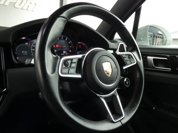 Porsche Cayenne S Tiptronic S 4WD Black Leather Sport Chrono Package Sport Design Front Apron LED Headlights PASM Entry D ACC 14-Way Power Seat Seat Heater LCA PCM Navigation Surround View Camera Apple CarPlay Power Rear Gate Genuine RS 21-inch Alloy Wheels Non-Smoking Right Hand Drive Authorized Dealer Car (White) — photo 8