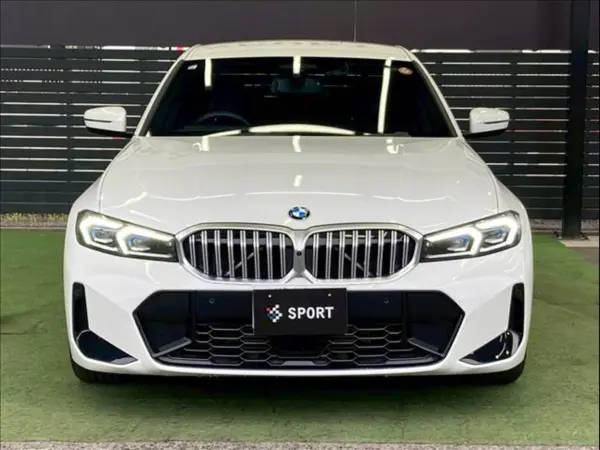 BMW 3 Series 320i M Sport — photo 8