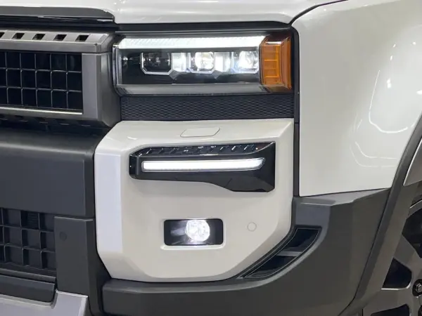 Toyota Land Cruiser 250 2.8 ZX Diesel Turbo 4WD Non-Smoking Modellista Package Signature Illumination Teammate Sunroof JBL Sound 12-inch Navigation Around-View Monitor Full-Seg Leather Seats LED Lights (Platinum White Pearl Mica) — photo 8