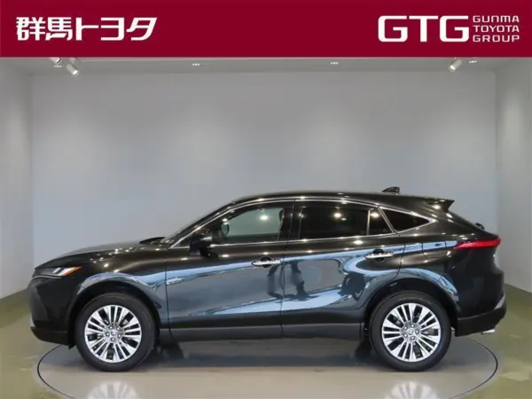 2023 Toyota Harrier — photo 2