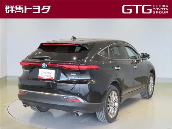 2023 Toyota Harrier — photo 3