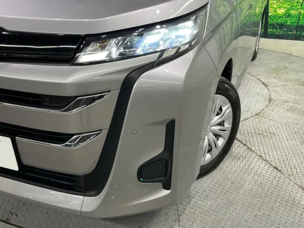 2023 Toyota Noah — photo 8 | Tuminion Kenya