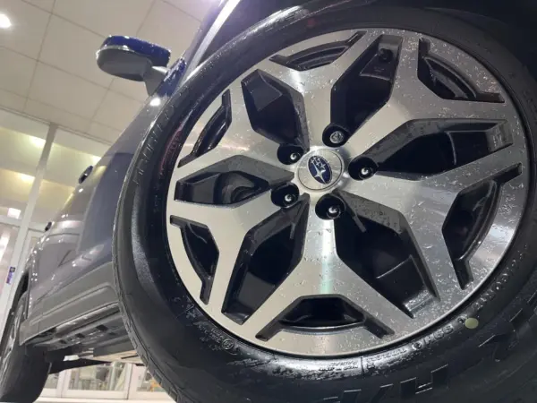 Subaru Forester 2.0 Touring 4WD — photo 9