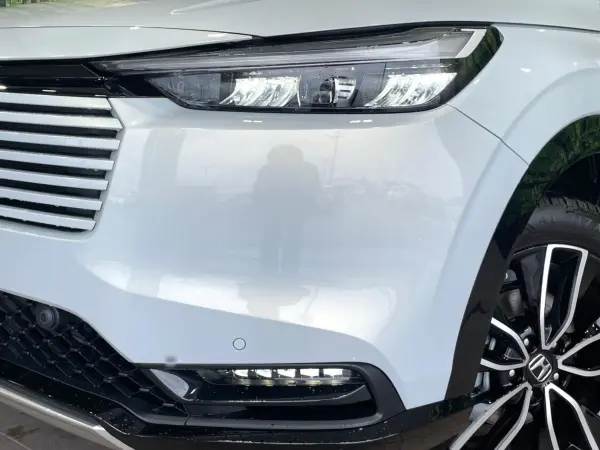 Honda Vezel 1.5 e:HEV Z — photo 8