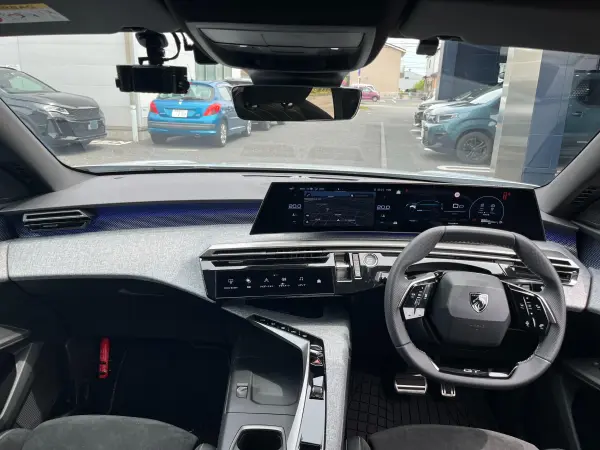 Peugeot 3008 GT Alcantara Package Hybrid — photo 7