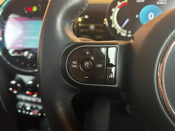 2021 Mini Cooper — photo 7 | Tuminion Kenya