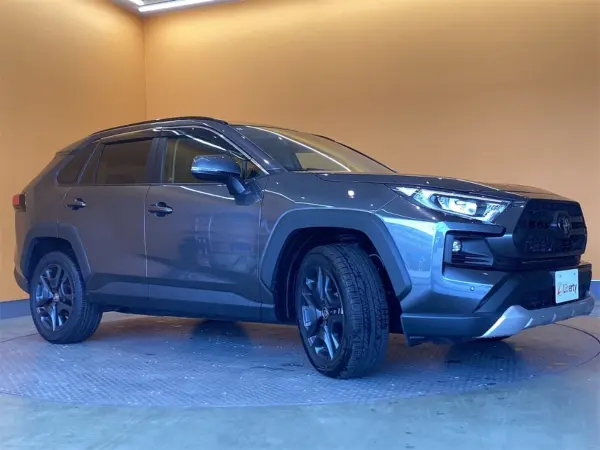 Toyota RAV4 2.0 Adventure 4WD Moonroof Genuine 10.5-inch Display Bluetooth B-Camera ETC2.0 Steering Heater Adaptive Cruise Control Electronic Parking LED Headlights Smart Key Leather Steering Genuine Alloy (Gray Metallic) — photo 9