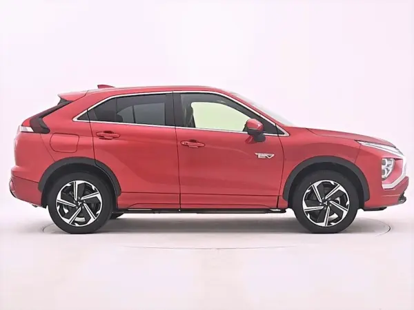 2023 Mitsubishi Eclipse Cross — photo 2