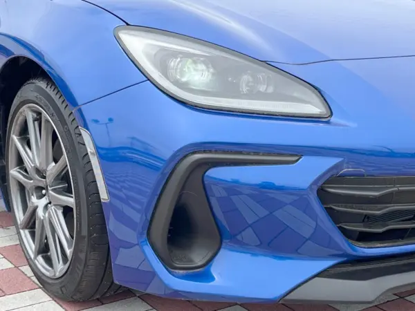 Subaru BRZ 2.4 R 6MT EyeSight Seat Heater Genuine SD Navigation Backup Camera Corner Sensor Smart Key Full LED Headlights ETC Genuine 17-inch Alloy Wheels Auto Light Dual Air Conditioning Leather Steering Wheel (WR Blue Pearl) — photo 8
