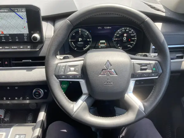 Mitsubishi Outlander PHEV 2.4 G 4WD (Black Diamond) — photo 7
