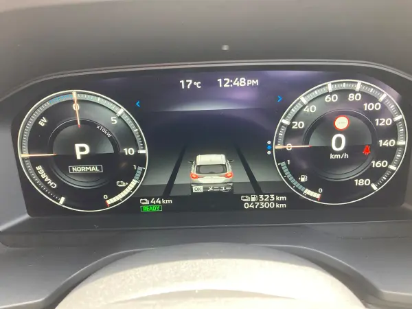 Mitsubishi Outlander PHEV 2.4 G 4WD (Black Diamond) — photo 8