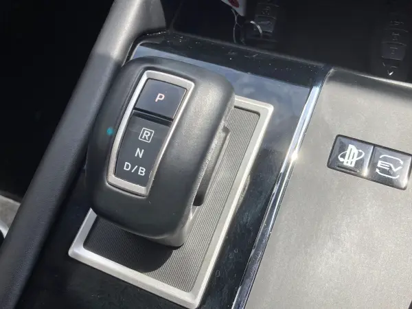 Mitsubishi Outlander PHEV 2.4 G 4WD (Black Diamond) — photo 9