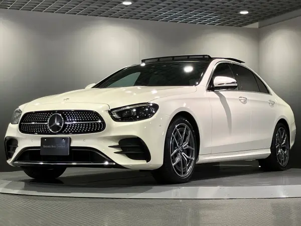 Mercedes-Benz E-Class E200 Sport (BSG Model) Exclusive Package (Diamond White) — thumbnail 1