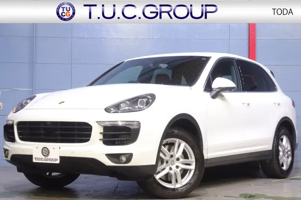 Porsche Cayenne S Tiptronic S 4WD Late Model 2-Year Warranty Black Leather Seat PCM Navigation Active Cruise Control Lane Change Assist 360 Camera Sport Tailpipe Bluetooth Piano Black Interior 18-inch Cayenne S Alloy Wheels (White)