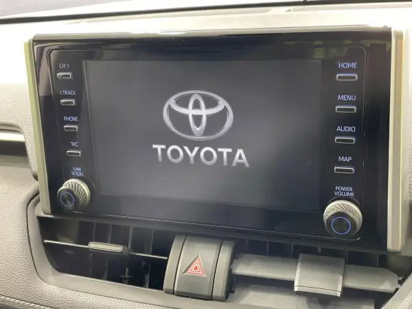 2021 Toyota  Rav4 — photo 3