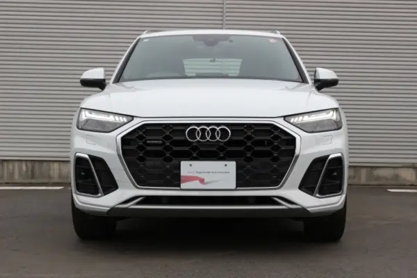 Audi Q5 40 TDI Quattro S Line — photo 8
