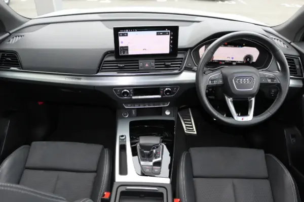 2021 Audi Q5 — photo 2