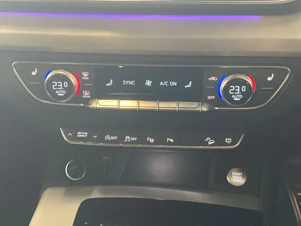 Audi Q5 S line Dynamic Edition Diesel Turbo 4WD — photo 9