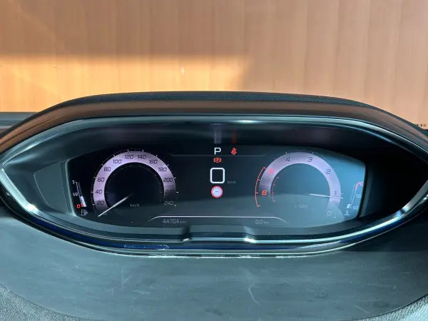 Peugeot 5008 GT BlueHDi Diesel Turbo Sunroof Genuine Navigation Full-Seg TV Display Audio Black Leather Power Seat Seat Heater Massage Seat Front/Side/Rear Camera Apple CarPlay ACC Lane Keep Blind Spot Paddle Shift (Platinum Grey) — photo 7