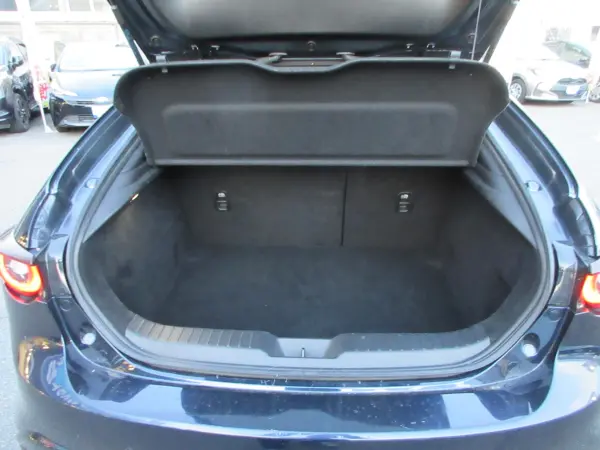 2023 Mazda 3 Fastback — photo 7 | Tuminion Kenya
